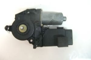 ON KAPI CAM MOTORU SAG 2000-2001