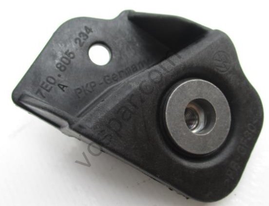 T7 RADYATOR BAGLANTI BRAKETI SAG